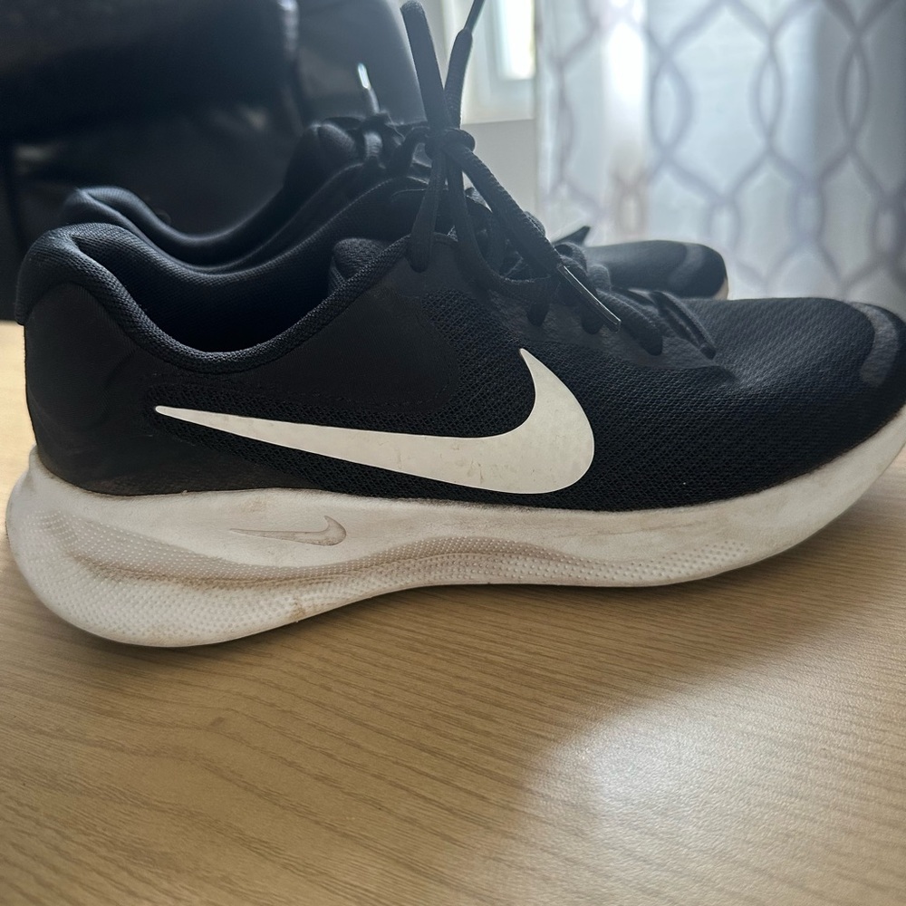 Nike Black and White Sneakers